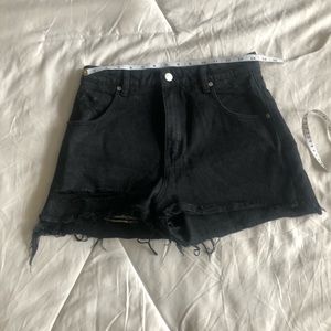 Rolla’s black cutoff shorts